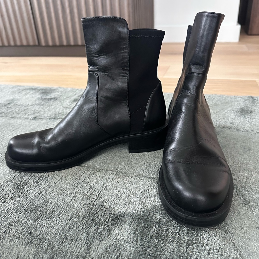 Stuart Weitzman Chelsea boot